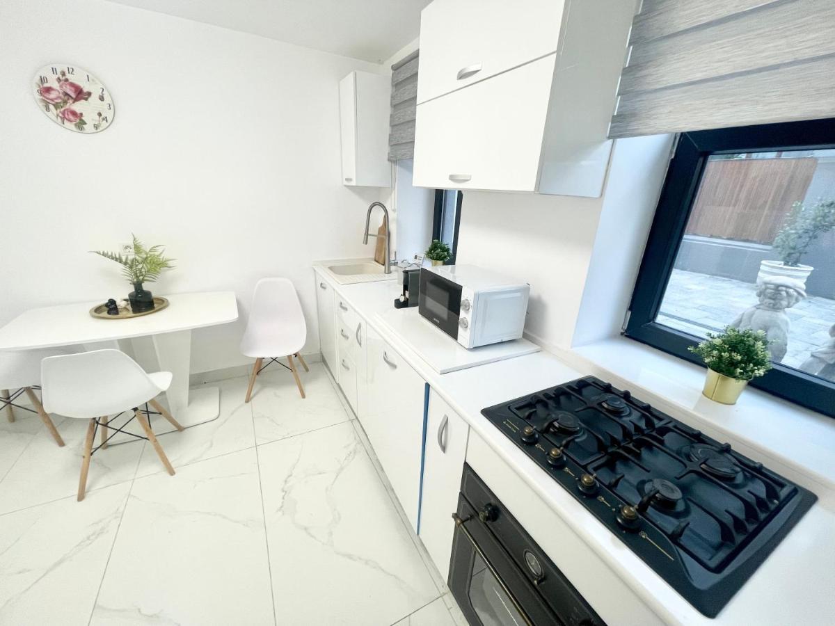 Apollo 1 Apartment บูคาเรสต์ ภายนอก รูปภาพ