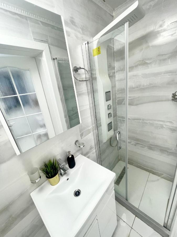 Apollo 1 Apartment บูคาเรสต์ ภายนอก รูปภาพ