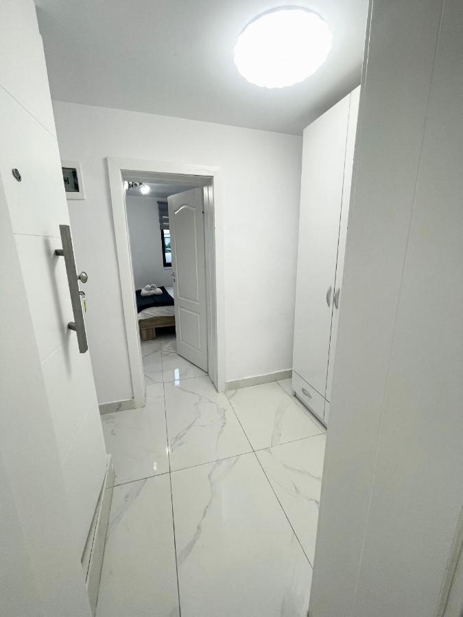 Apollo 1 Apartment บูคาเรสต์ ภายนอก รูปภาพ