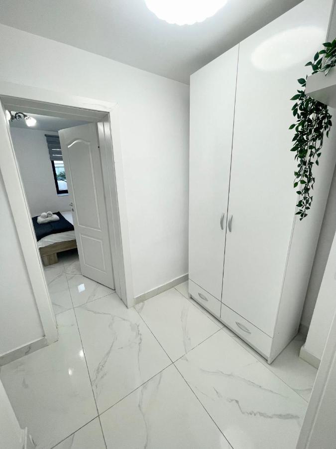 Apollo 1 Apartment บูคาเรสต์ ภายนอก รูปภาพ